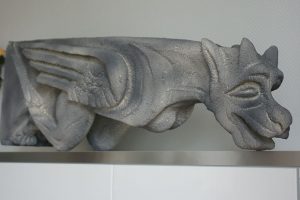 sculpture gargouille polystyrene-Bruno Marson tailleur de pierre et sculpteur-Strasbourg Ernolsheim-Bruche Alsace Bas-Rhin 67