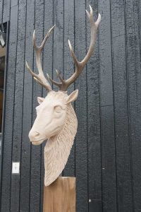 sculpture cerf pierre sculpteur bruno marson ernolsheim bruche strasbourg