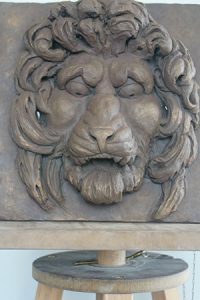sculpture bas relief lions argile sculpteur bruno marson ernolsheim bruche strasbourg