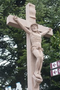 Sculpture - christ en grès