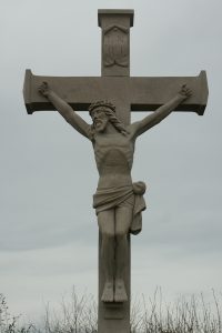 sculpture-christ-en-pierre-Bruno Marson Tailleur de pierre Strasbourg Ernolsheim Bruche